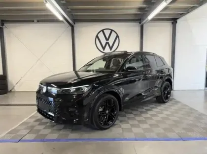 Photo 15 Volkswagen Tiguan  2.0 TDI 150ch R-Line Exclusive DSG7