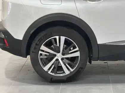 Photo 10 Peugeot 3008  1.2 PureTech 130ch S&S Allure Pack EAT8