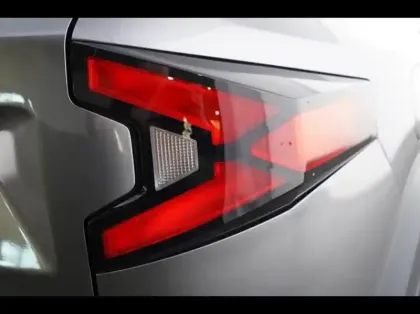 Photo 12 Dacia Duster  1.6 hybrid 140ch Extreme