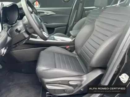 Photo 8 Alfa Romeo Tonale  1.5 Hybrid 130ch Sprint TCT