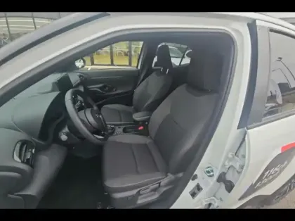 Photo 9 Toyota Yaris  Cross 116h Design MY25