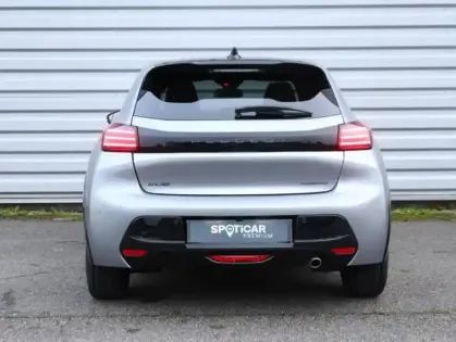 Photo 4 Peugeot 208  1.2 Hybrid 100ch GT e-DCS6