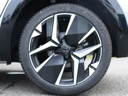 Photo 10 Peugeot 208  1.2 Hybrid 100ch GT e-DCS6