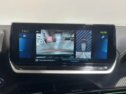 Photo 13 Peugeot 208  e- 136ch GT