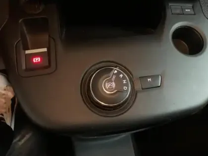 Photo 14 Peugeot Partner  Standard 650kg Puretech 130ch S&S Asphalt EAT8 7cv