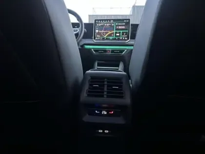 Photo 11 Volkswagen Tiguan  2.0 TDI 150ch Elegance DSG7