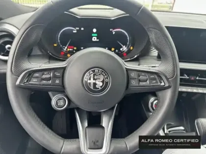 Photo 13 Alfa Romeo Tonale  1.5 Hybrid 130ch Sprint TCT