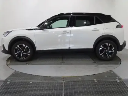 Photo 4 Peugeot 2008  e- 136ch GT