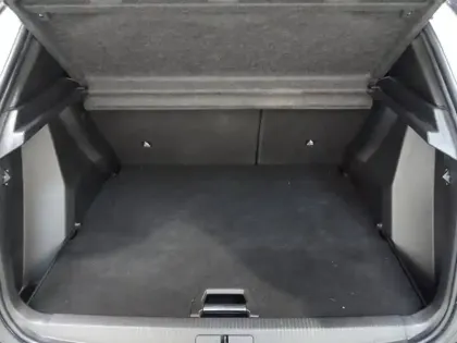 Photo 8 Peugeot 2008  e- 136ch GT