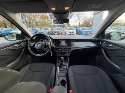 Photo 8 Skoda Kamiq  1.0 TSI Evo 110ch Ambition