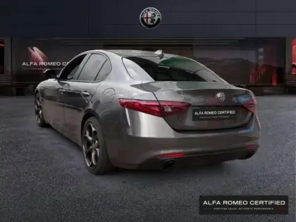 Photo 6 Alfa Romeo Giulia  2.2 JTD 190ch Super AT8 MY22