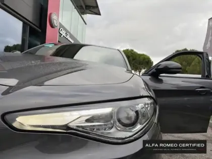 Photo 12 Alfa Romeo Giulia  2.2 JTD 190ch Super AT8 MY22