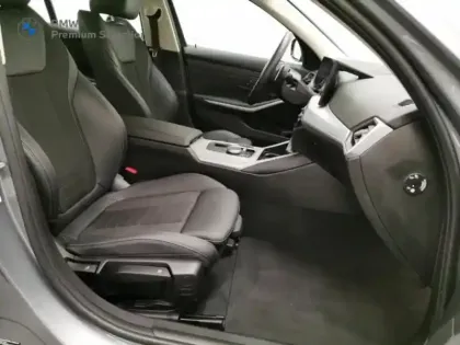 Photo 2 BMW Serie 3 Série 3 320eA 204ch Business Design