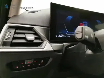 Photo 11 BMW Serie 3 Série 3 320eA 204ch Business Design