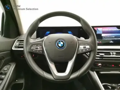 Photo 8 BMW Serie 3 Série 3 320eA 204ch Business Design