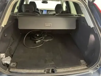 Photo 5 Volvo Xc60  T6 Hybride Rechargeable 253 + 145ch Ultra Style Dark Geartronic 8 AWD