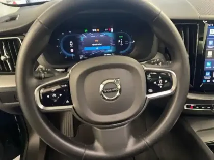 Photo 14 Volvo Xc60  T6 Hybride Rechargeable 253 + 145ch Ultra Style Dark Geartronic 8 AWD