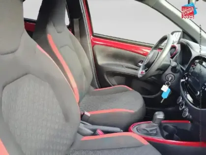 Photo 4 Toyota Aygo  X 1.0 VVT-i 72ch Design S-CVT Camera