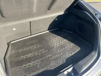 Photo 12 Toyota C-HR  184h Collection 2WD E-CVT MC19