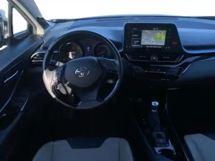 Photo 11 Toyota C-HR  184h Collection 2WD E-CVT MC19