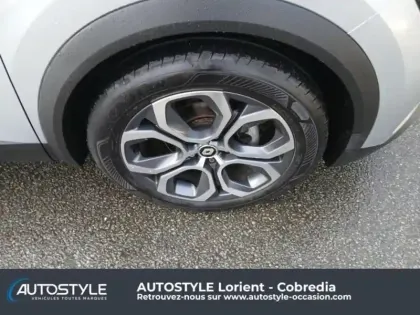 Photo 8 Renault Captur  1.3 TCe mild hybrid 140ch Techno