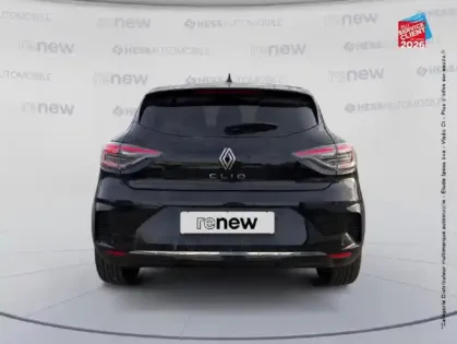 Photo 21 Renault Clio  1.6 E-Tech 145ch full hybrid Techno - 24 GPS Camera