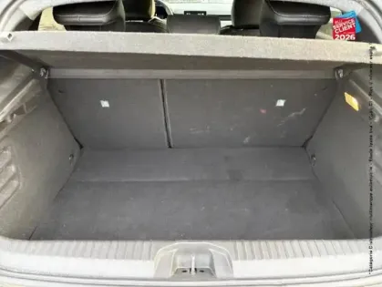 Photo 28 Renault Clio  1.6 E-Tech 145ch full hybrid Techno - 24 GPS Camera