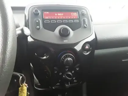 Photo 14 Citroën C1  VTi 72 S&S