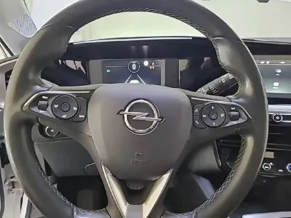 Photo 24 Opel Mokka  Electrique 136 ch & Batterie 50 kWh