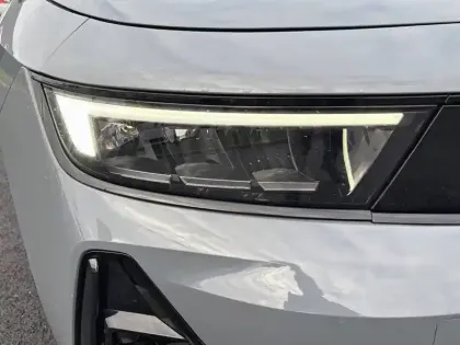 Photo 15 Opel Astra  1.2 Turbo Hybride 145 ch e-DCT6