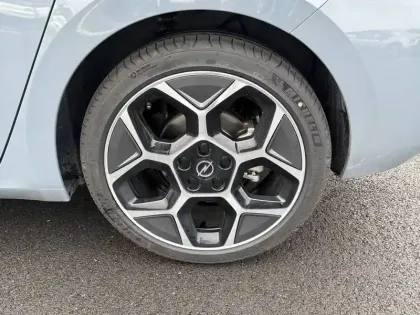 Photo 12 Opel Astra  1.2 Turbo Hybride 145 ch e-DCT6