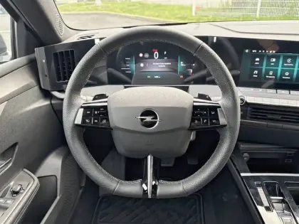 Photo 8 Opel Astra  1.2 Turbo Hybride 145 ch e-DCT6