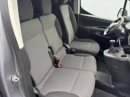 Photo 11 Peugeot Partner  FOURGON STANDARD 650 KG BLUEHDI 100 S&S BVM6