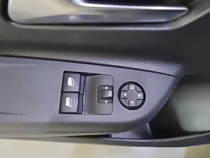 Photo 52 Opel Corsa  1.2 75 ch BVM5