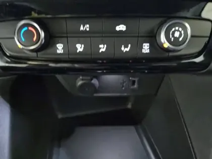 Photo 47 Opel Corsa  1.2 75 ch BVM5