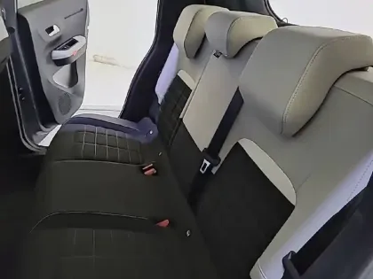 Photo 23 Citroën C3  Turbo 100 ch BVM6