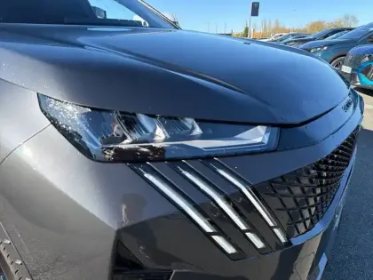 Photo 15 Peugeot 3008  Hybrid 145 e-DCS6