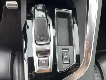 Photo 30 Peugeot 5008  BlueHDi 180ch S&S EAT8