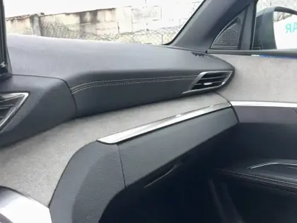 Photo 36 Peugeot 5008  BlueHDi 180ch S&S EAT8