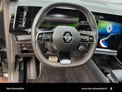 Photo 12 Renault Austral  E-Tech hybrid 200