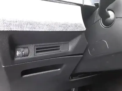 Photo 18 Peugeot 3008  Hybrid 145 e-DCS6