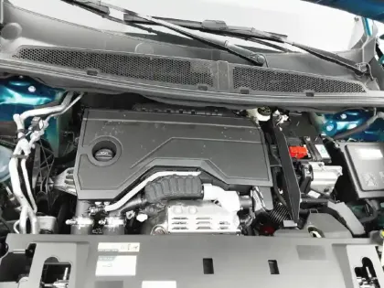 Photo 14 Peugeot 3008  Hybrid 145 e-DCS6