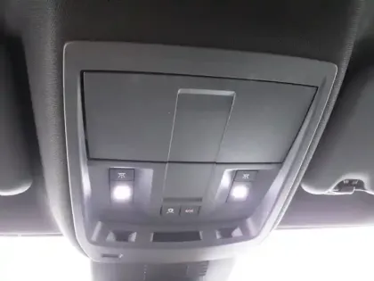 Photo 29 Peugeot 3008  Hybrid 145 e-DCS6