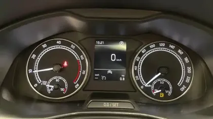 Photo 9 Skoda Kamiq  1.0 TSI Evo 110 ch BVM6