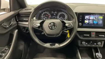 Photo 20 Skoda Kamiq  1.0 TSI Evo 110 ch BVM6