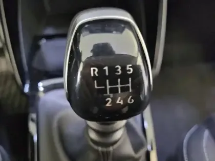 Photo 13 Citroën C3  Turbo 100 ch BVM6