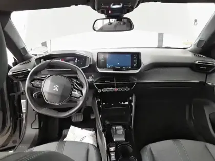 Photo 26 Peugeot 2008  BlueHDi 130 S&S EAT8