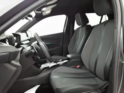 Photo 10 Peugeot 2008  BlueHDi 130 S&S EAT8