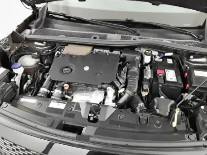 Photo 18 Peugeot 2008  BlueHDi 130 S&S EAT8