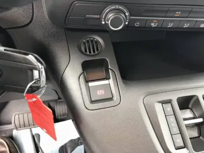 Photo 13 Peugeot Partner  FOURGON M 650 KG BLUEHDI 130 S&S EAT8